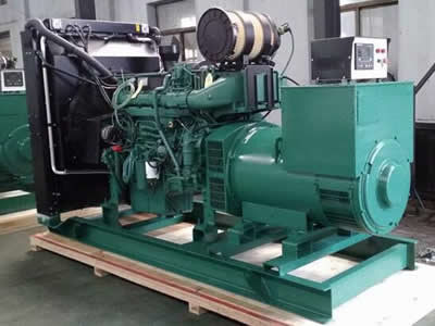 Tensione stabile  un generatore da 500 KVA gruppo elettrogeno diesel di 400 chilowatt